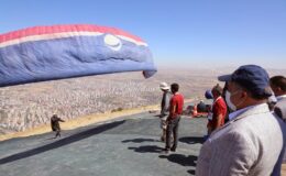 Ali Dağı’nda yamaç paraşütü heyecanı
