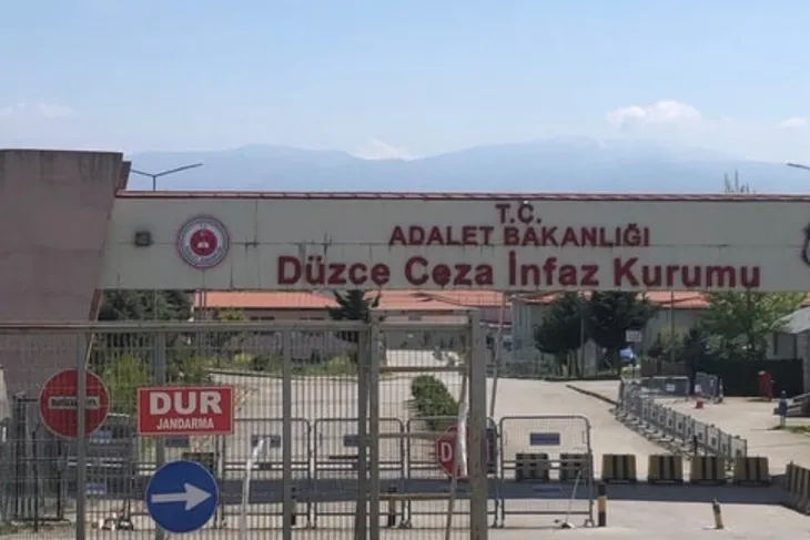 Düzce’de hastaneye giden hükümlü firar etti